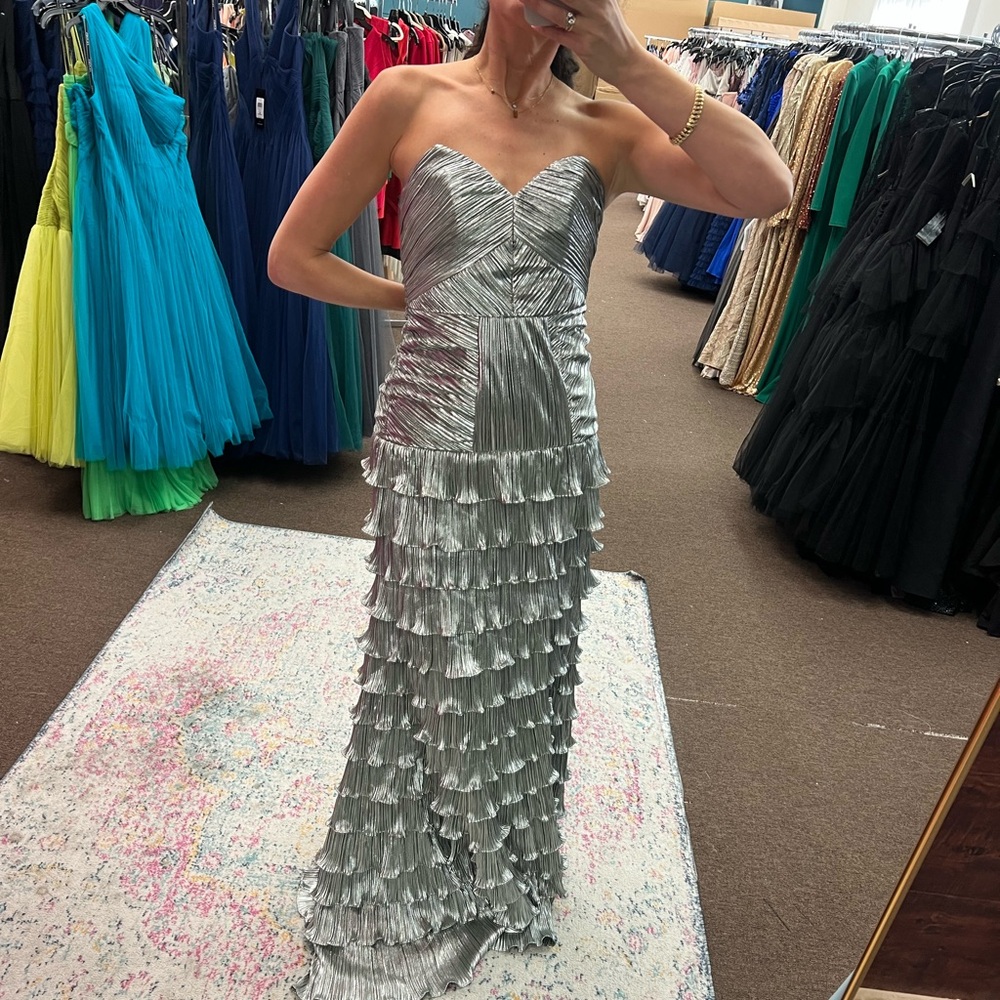 Zac Posen Silver Metallic Ruffle Gown size 6 - Picture 9 of 11